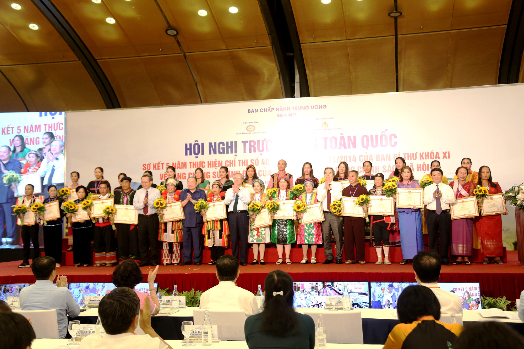 Tín dụng chính sách xã hội - trụ cột quan trọng để giảm nghèo - Ảnh 1. Tín dụng chính sách xã hội - trụ cột quan trọng để giảm nghèo - Ảnh 1.