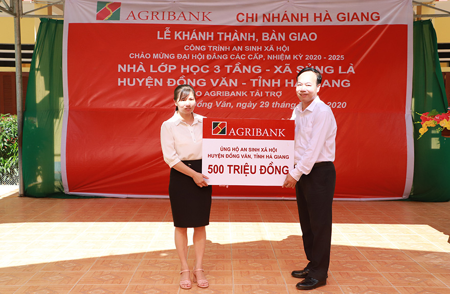 Khánh thành các công trình chào mừng Đại hội Đảng bộ Agribank lần thứ X, nhiệm kỳ 2020 - 2025 - Ảnh 4. Khánh thành các công trình chào mừng Đại hội Đảng bộ Agribank lần thứ X, nhiệm kỳ 2020 - 2025 - Ảnh 4.