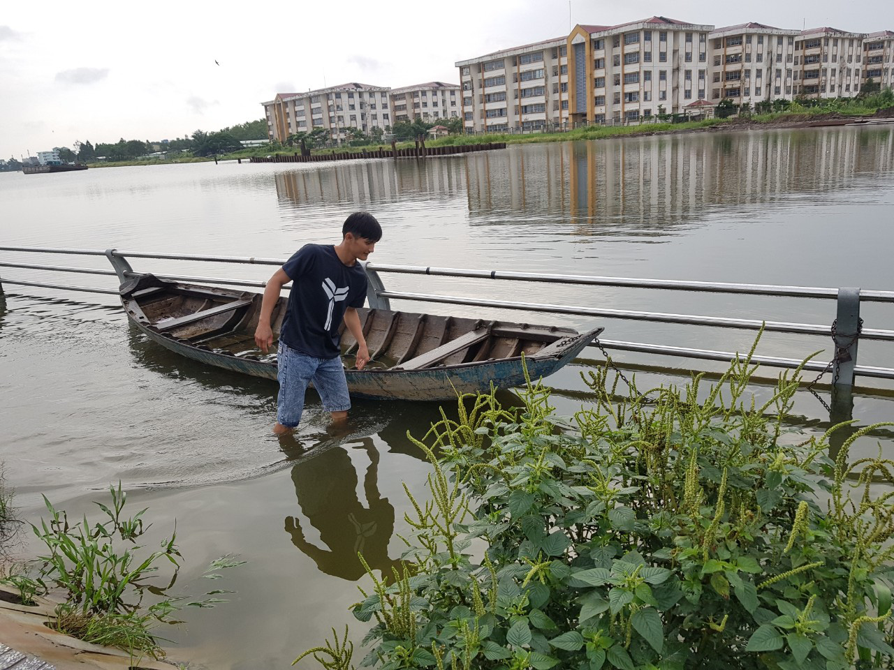 Dự án nâng cấp đô thị ở Cần Thơ: Nợ tiền nhà thầu, nhiều gói thầu dở dang vì thiếu kinh phí - Ảnh 1.