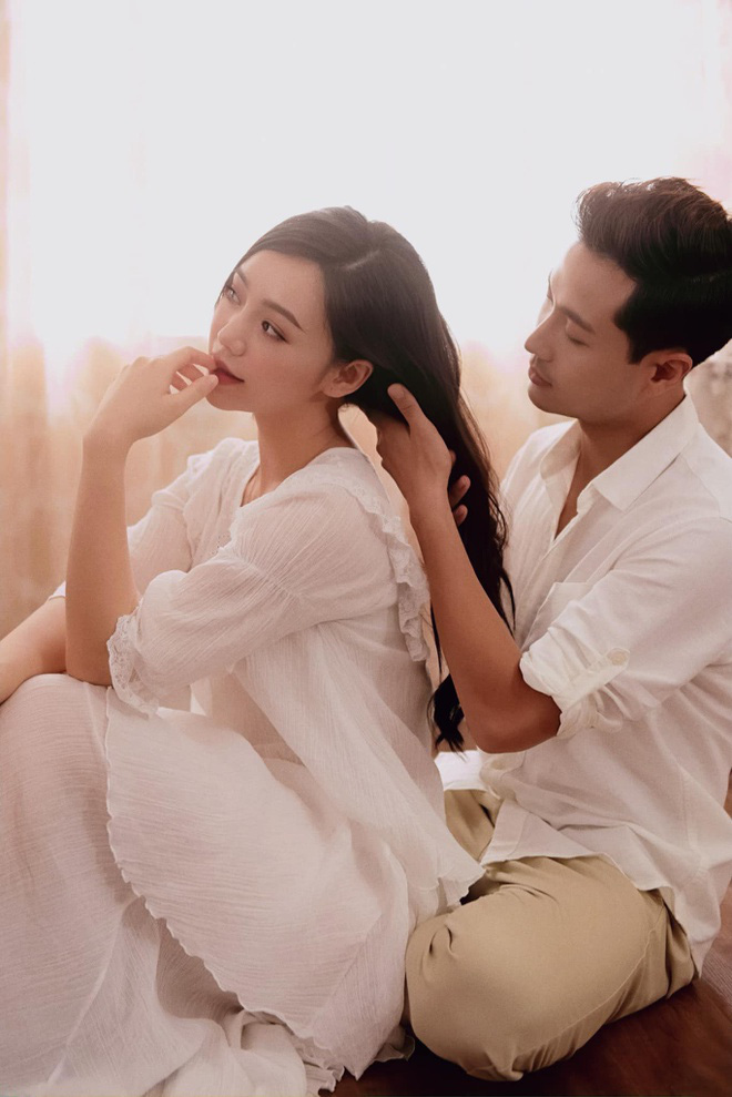Cặp đôi “Đừng bắt em phải quên” tình tứ từ màn ảnh ra đời thường bất chấp tin đồn “phim giả tình thật” - Ảnh 2.