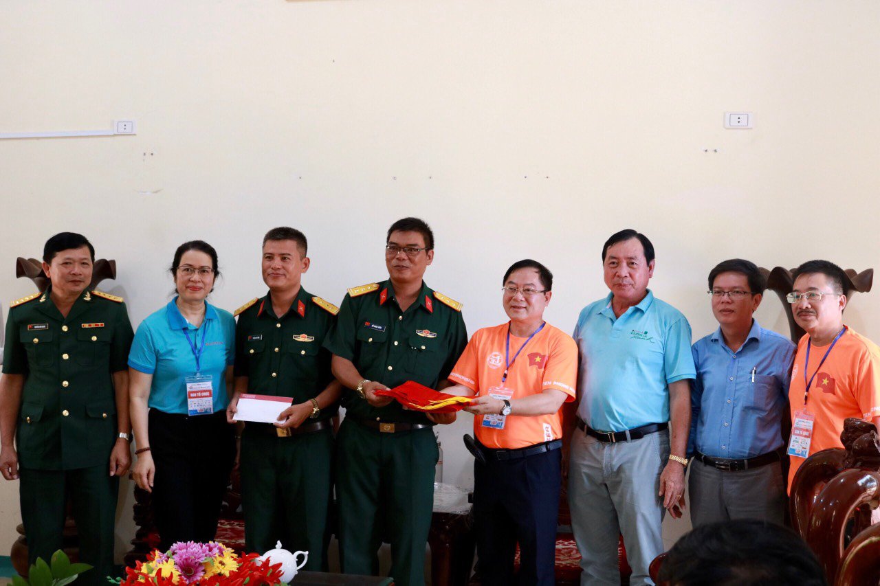 Quảng Ngãi: Agribank tổ chức các hoạt động chung tay vì cộng đồng tại huyện đảo Lý Sơn - Ảnh 1. Quảng Ngãi: Agribank tổ chức các hoạt động chung tay vì cộng đồng tại huyện đảo Lý Sơn - Ảnh 1.