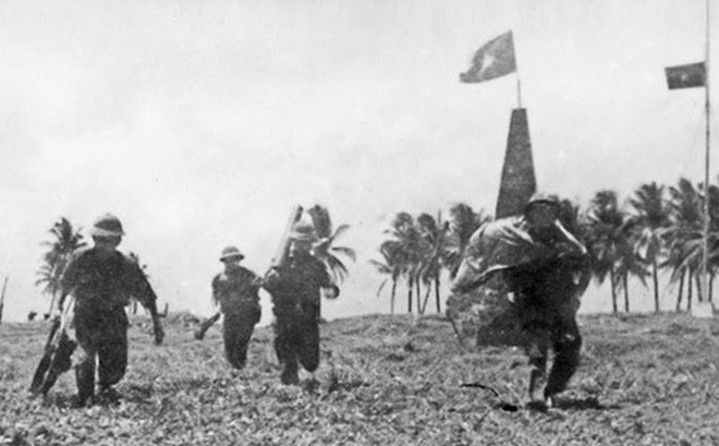 Hải quân Việt Nam giải phóng hàng loạt hòn đảo trong chiến dịch Hồ Chí Minh - Ảnh 1.
