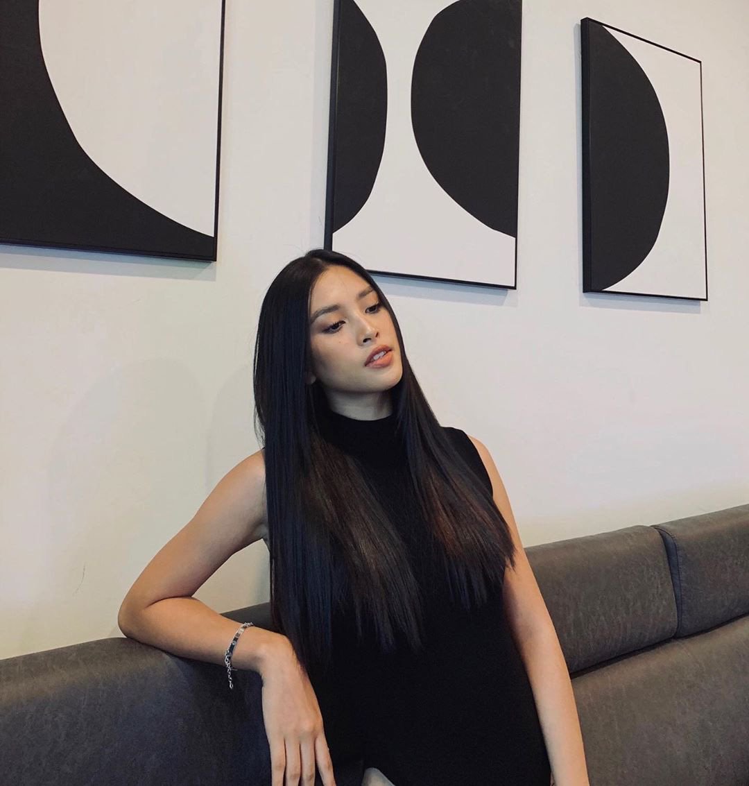 H’Hen Niê khoe giọng hát cực ngọt, Trần Tiểu Vy tỏ vẻ lạnh lùng “không cần cố” - Ảnh 10.