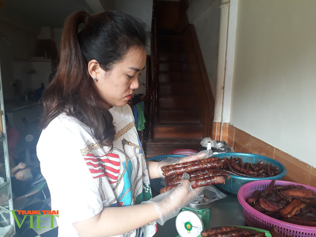 Lạp sườn gác bếp Sơn La: Ăn một lần nhớ mãi - Ảnh 1. Lạp sườn gác bếp Sơn La: Ăn một lần nhớ mãi - Ảnh 1.