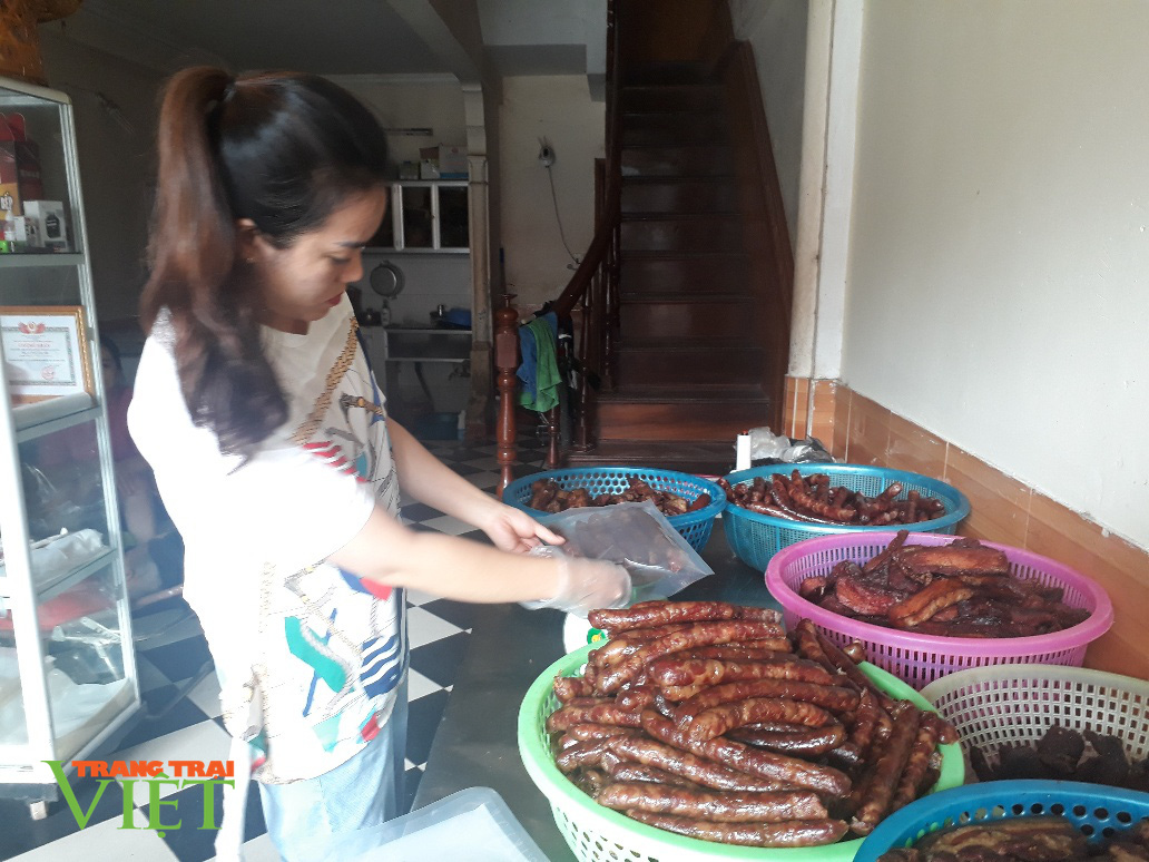 Lạp sườn gác bếp Sơn La: Ăn một lần nhớ mãi - Ảnh 4. Lạp sườn gác bếp Sơn La: Ăn một lần nhớ mãi - Ảnh 4.