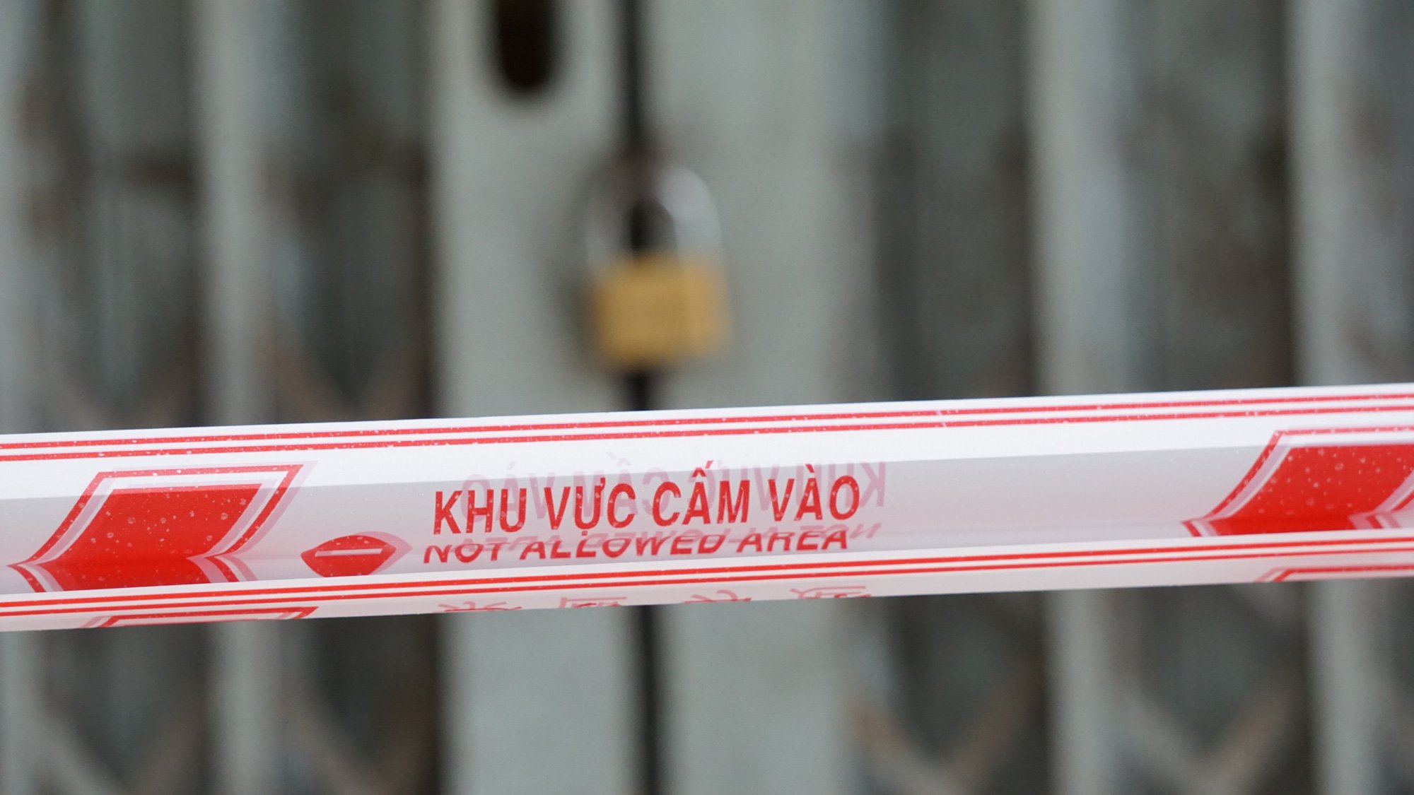 ẢNH: Bên trong khu vực bị phong tỏa vì có 3 ca dương tính Covid-19 tại Đà Nẵng - Ảnh 9.