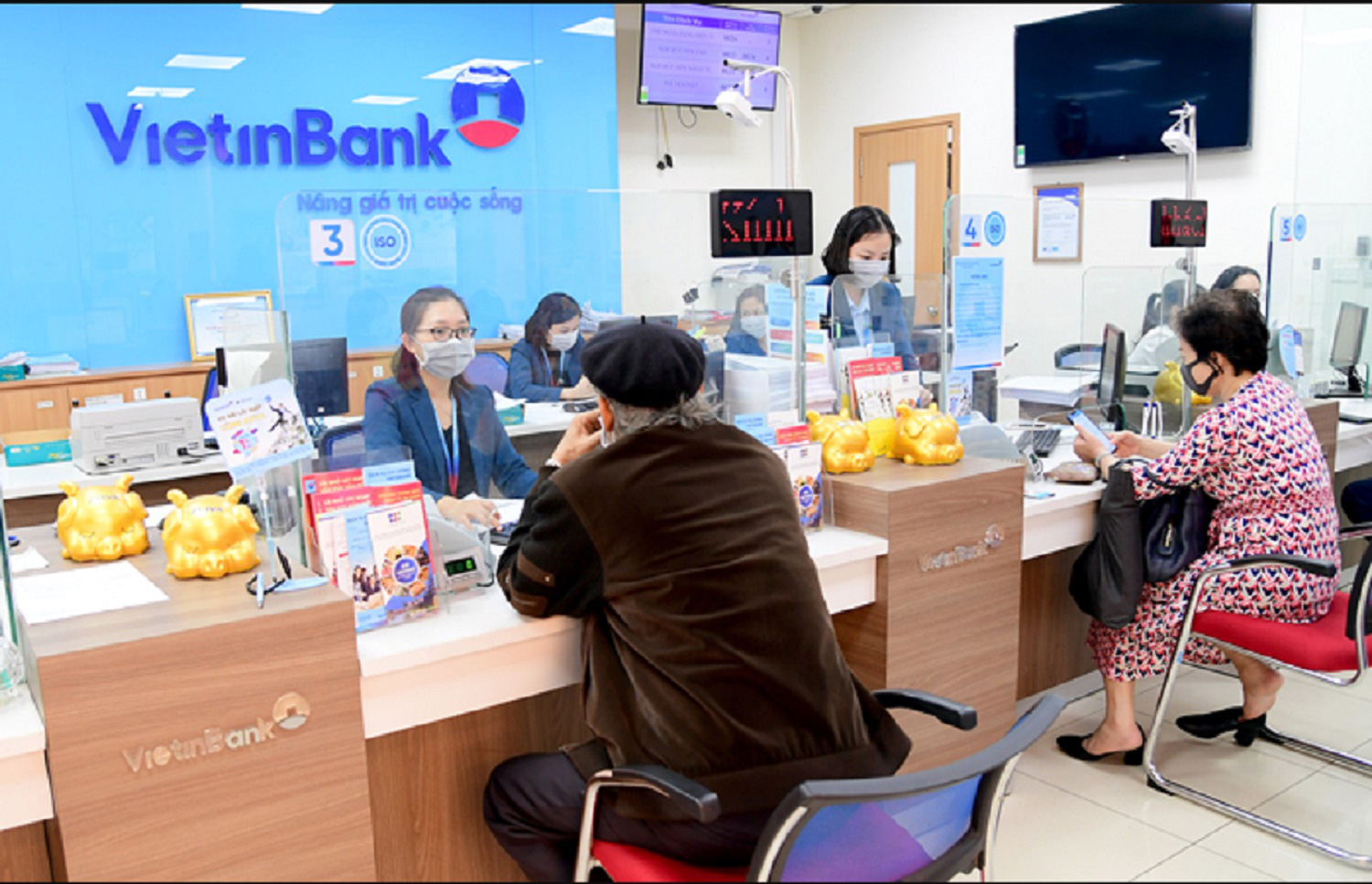 3 “ông lớn” Vietcombank, VietinBank và BIDV đối diện áp lực tăng vốn trong năm 2021 - Ảnh 1.