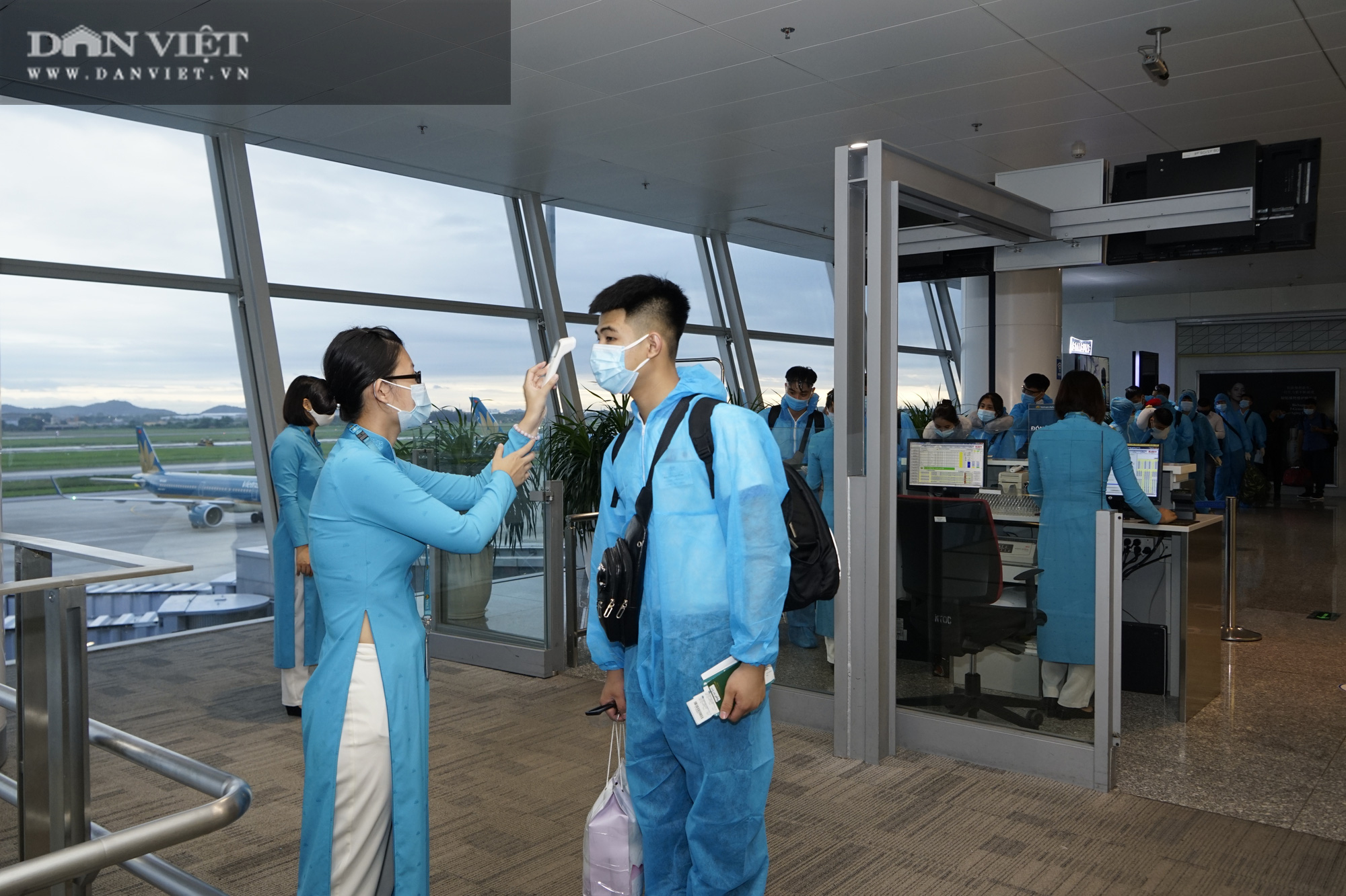 Cận cảnh chuyến bay thương mại quốc tế giữa Việt Nam - Nhật Bản hậu Covid-19 - Ảnh 3.
