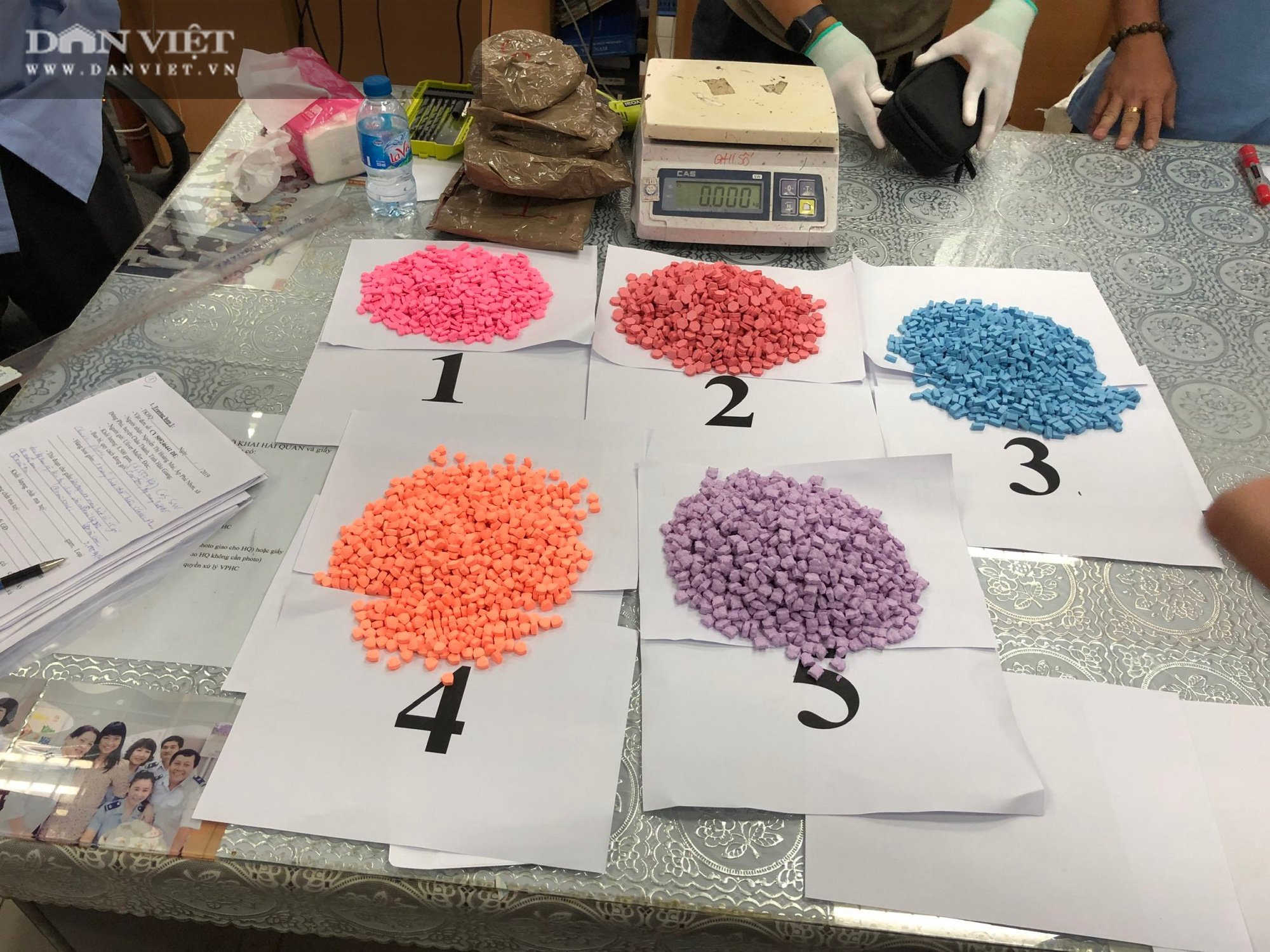 Nóng bỏng cuộc chiến chống ma túy - Ảnh 3.