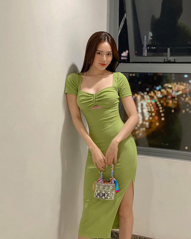 Mai Phương Thúy diện váy bó sát khoe chân ngực táo bạo, ngờ đâu “đụng hàng” Ninh Dương Lan Ngọc - Ảnh 5.