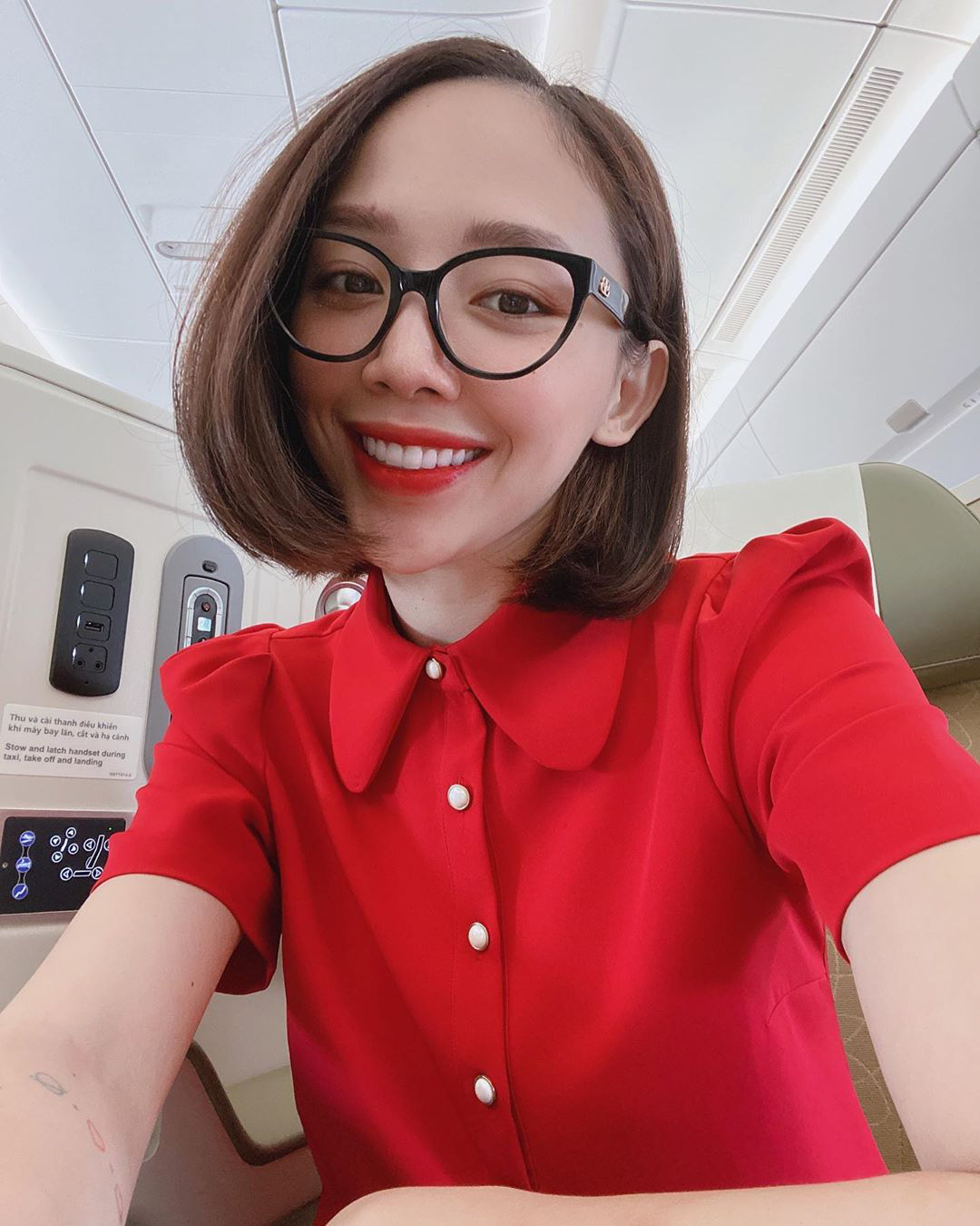 Chi Pu “câm nín” vì FC, Tóc Tiên khéo léo che đậy nhân cách “ba trợn” - Ảnh 2.