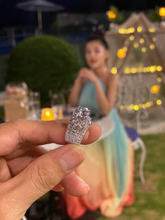 Cầu hôn Ngân 98 bất thành, Lương Bằng Quang công khai lý do bị từ chối, lý do vì món đồ giả? - Ảnh 3.