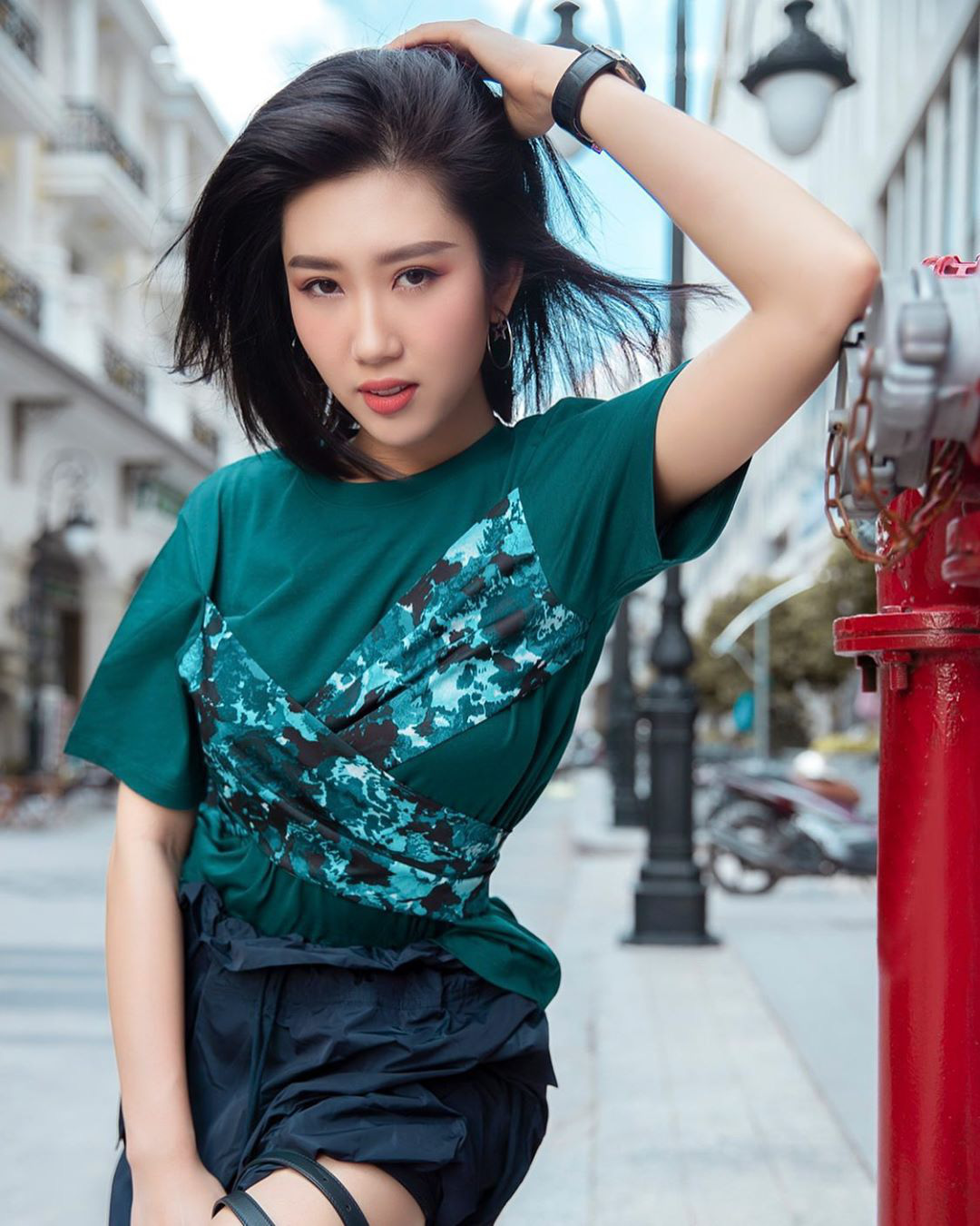 BB Trần thẳng thừng đáp trả câu hỏi kém duyên, H’Hen Niê hỏi han: “Bạn có hạnh phúc?” - Ảnh 12.