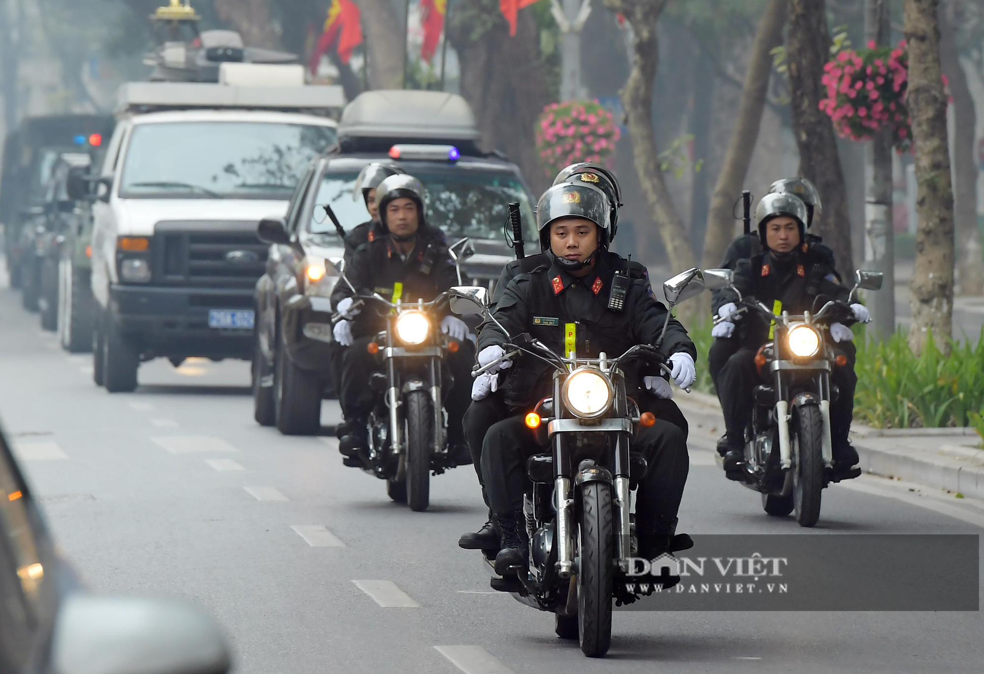 Công an Hà Nội ra quân bảo vệ Đại hội Đảng XIII - Ảnh 7.