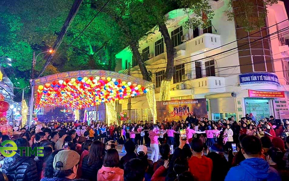 Lạng Sơn: Dừng các hoạt động lễ hội, văn hóa, thể thao quy mô trên 50 người - Ảnh 2. Lạng Sơn: Dừng các hoạt động lễ hội, văn hóa, thể thao quy mô trên 50 người - Ảnh 2.