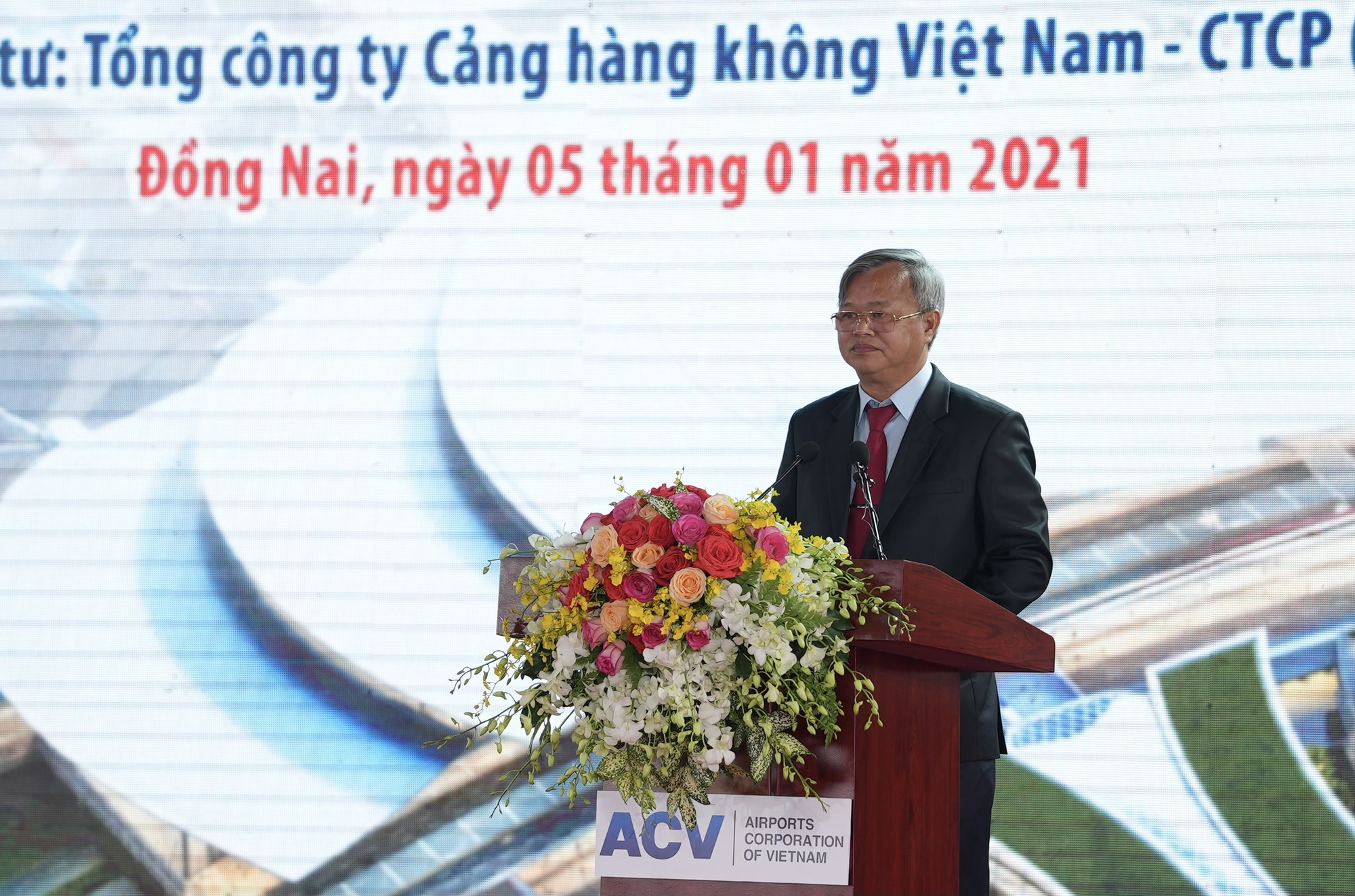 Thủ tướng Nguyễn Xuân Phúc: Sân bay Long Thành - Top 16 sân bay mong chờ nhất thế giới  - Ảnh 5.