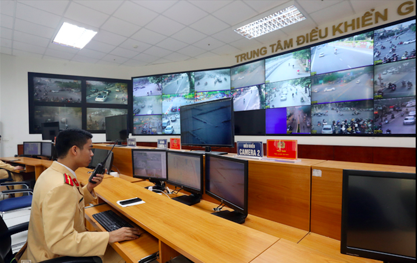 Lắp camera giám sát phương tiện vi phạm Luật: Phạt nguội nhưng phải  thật “nóng” - Ảnh 1.