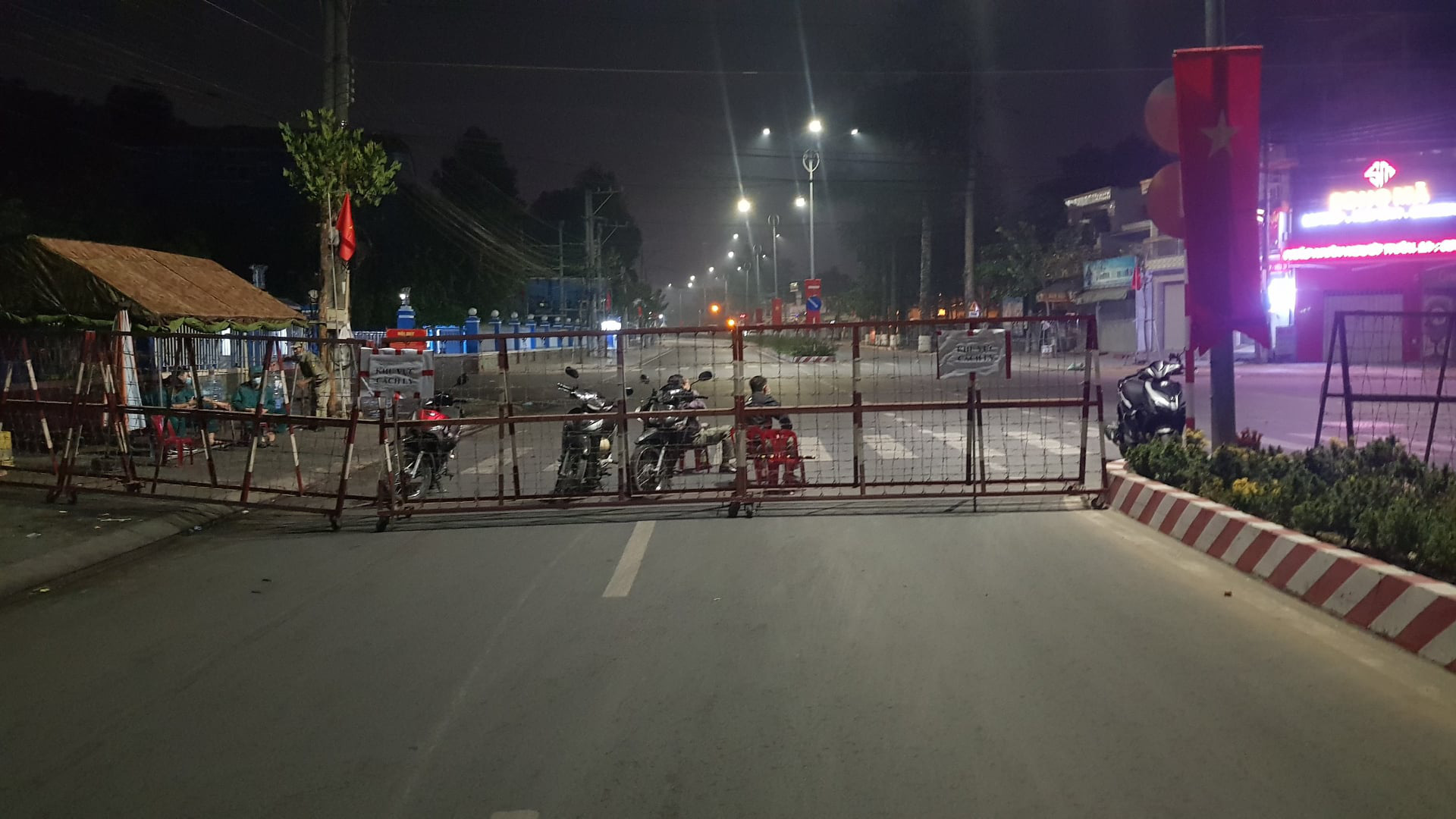 Thêm 1 ca dương tính với SAR-CoV-2, Bình Dương ra thông báo khẩn - Ảnh 1.