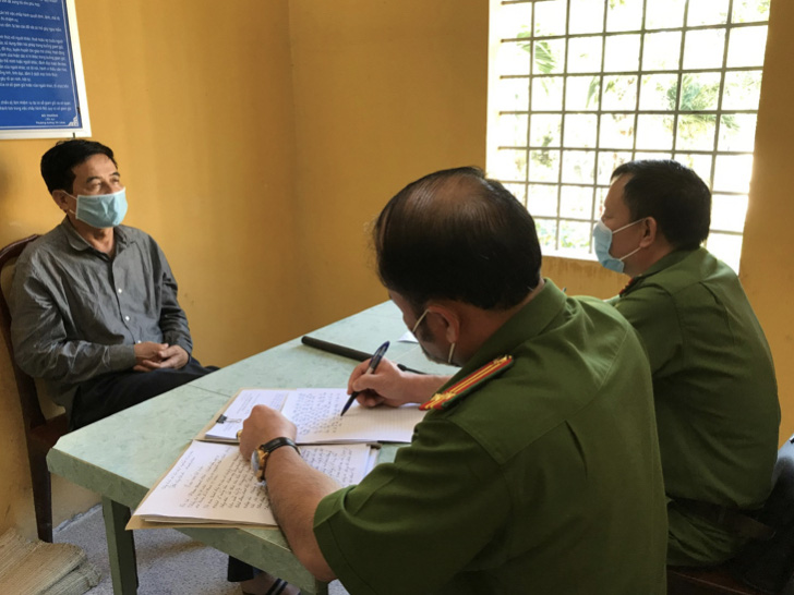 Chuyên án xăng giả: Bắt khẩn cấp 35 đối tượng trong đó có ông trùm và vợ bé  - Ảnh 1.