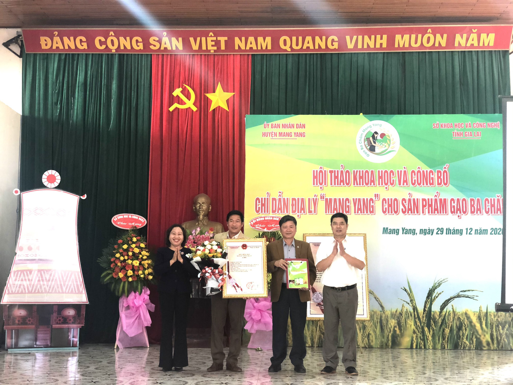 tannien/“Hạt ngọc trời” trên đại ngàn Tây Nguyên - Ảnh 1.