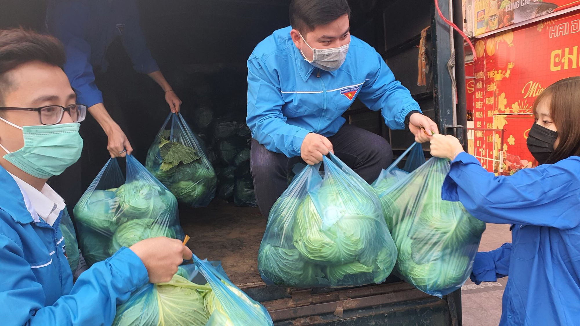 Lan tỏa phong trào “giải cứu” nông sản cho nông dân nhiều huyện tại Hải Phòng - Ảnh 2.