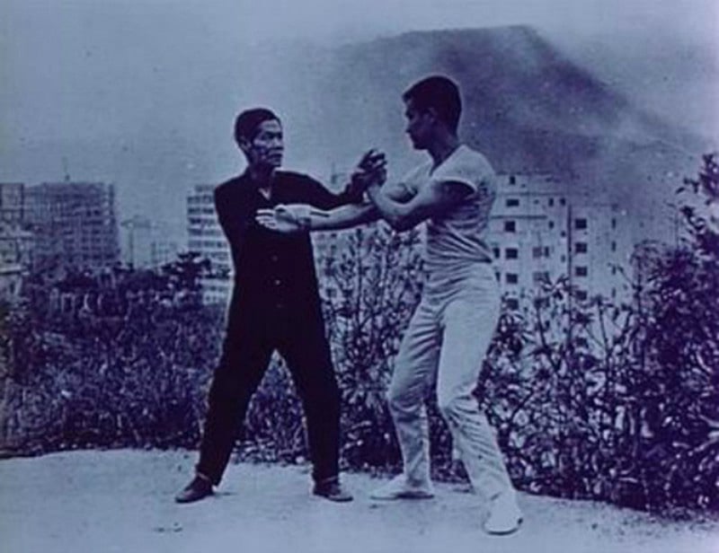 Những bậc thầy đưa tên tuổi Lý Tiểu Long lên huyền thoại - Ảnh 1.