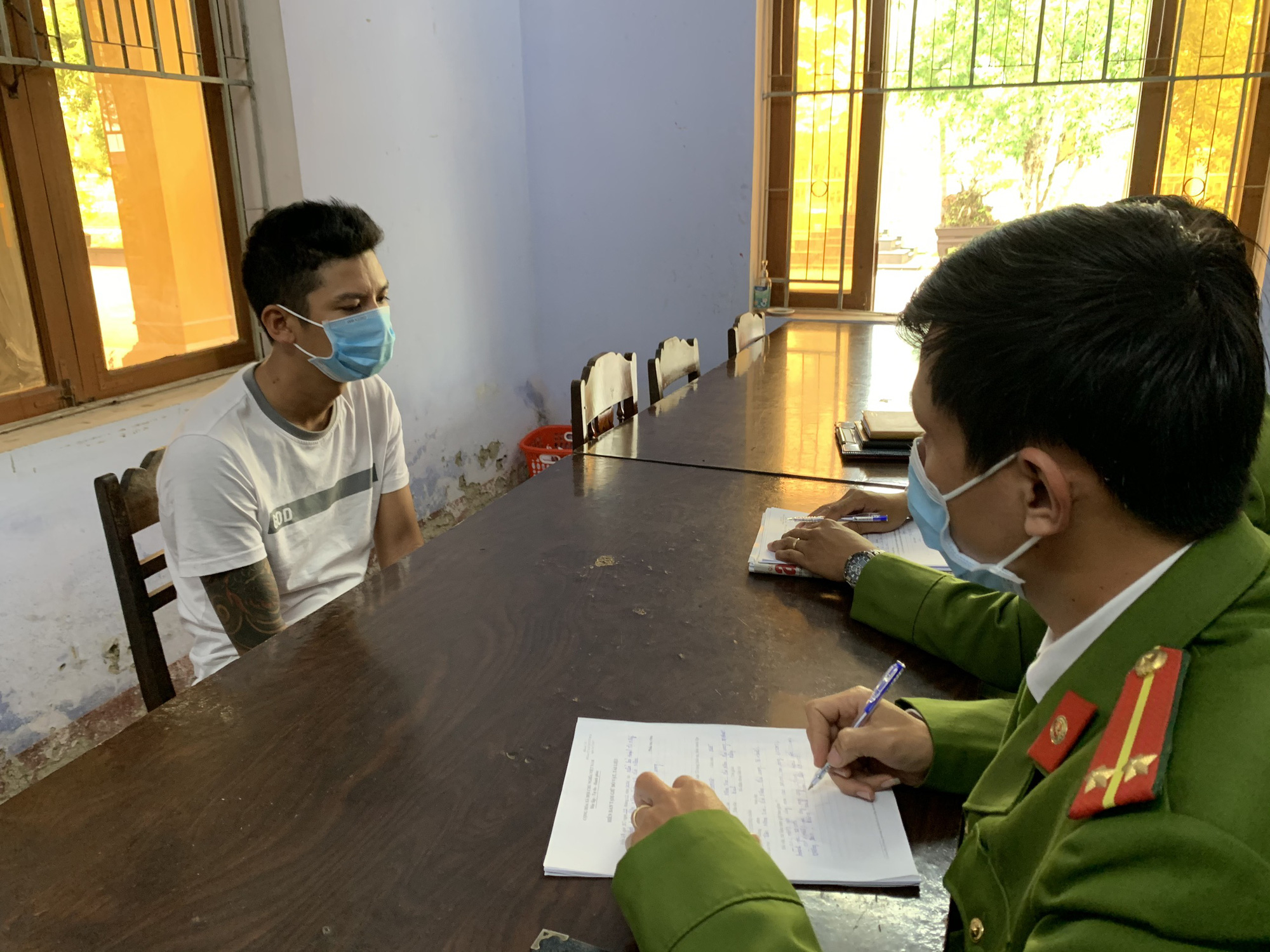TT-Huế: Thêm đối tượng trộm hàng loạt cây mai cảnh sa lưới  - Ảnh 2.