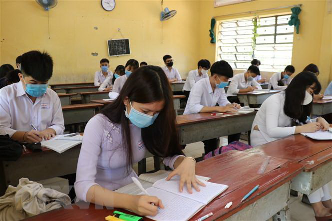 Đồng Tháp “đột ngột” cho học sinh nghỉ vì Covid-19, cập nhật lại lịch đi học của học sinh cả nước - Ảnh 1.