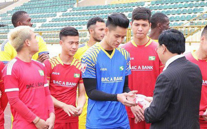 Các CLB V.League 2021 thưởng Tết và nghỉ Tết: Dở khóc, dở cười - Ảnh 1.