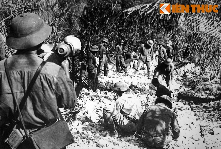 Loạt ảnh mới công bố về đường Trường Sơn huyền thoại. - Ảnh 3.