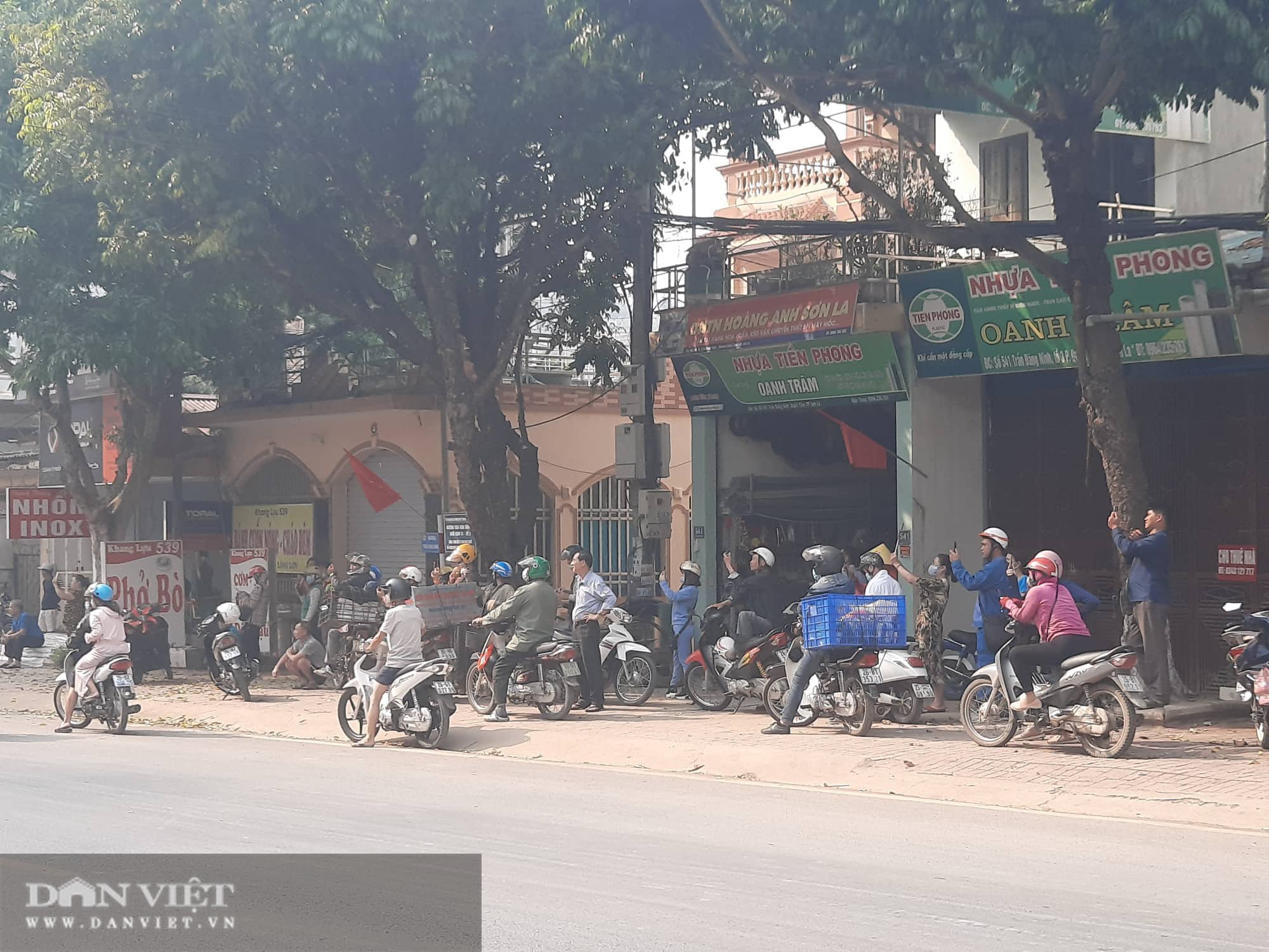   Sơn La: Cháy quán Karaoke khói đen bốc lên mù trời - Ảnh 6.