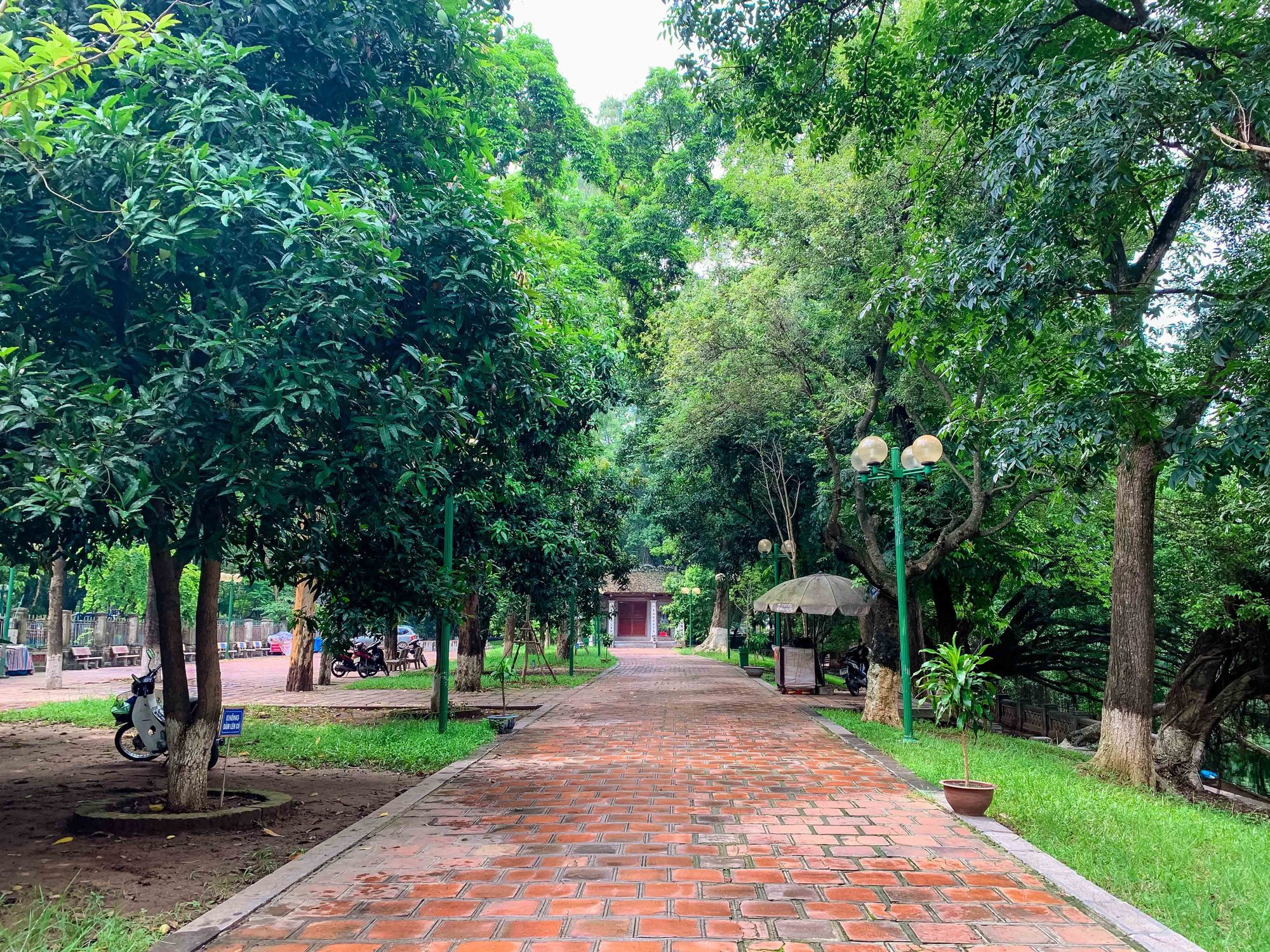 Tứ trấn Thăng Long (kỳ 3): Huyền bí vị nhân thần và những điều ít biết. - Ảnh 3.