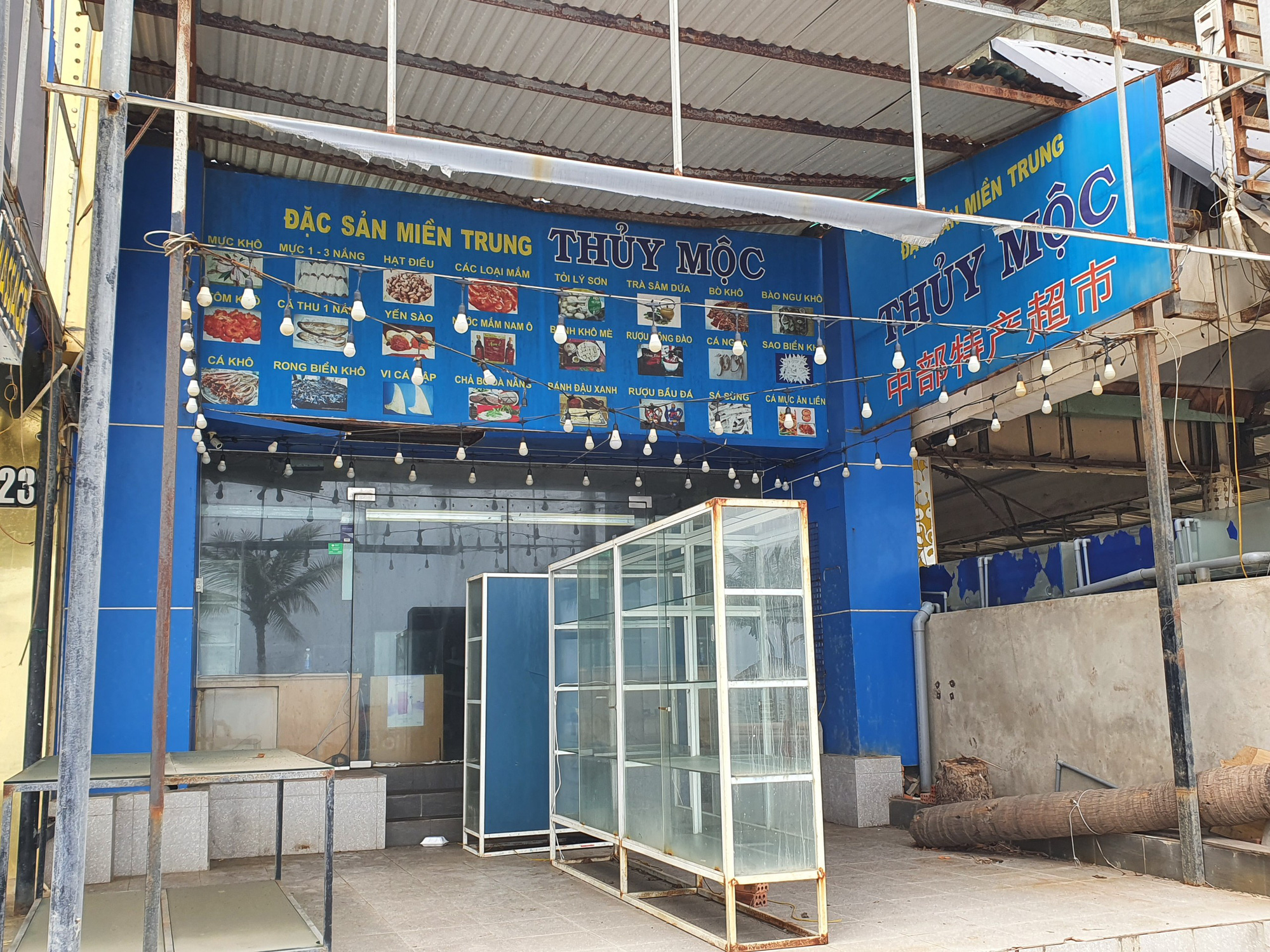 Đà Nẵng: &quot;Phố Tây&quot; vắng khách Tây - Ảnh 5.