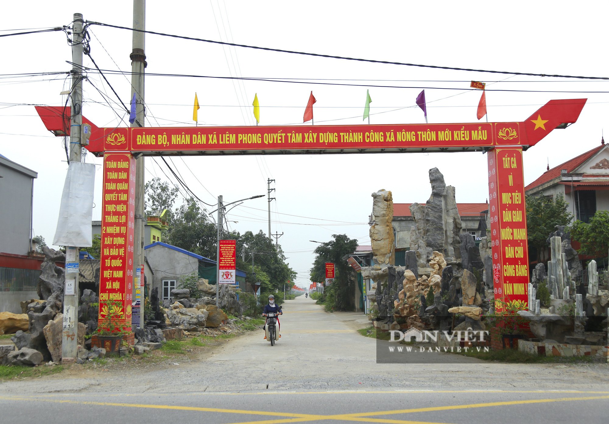 Hà Nam: Xã Liêm Phong có gì đặc biệt để được công nhận nông thôn mới kiểu mẫu? - Ảnh 1.