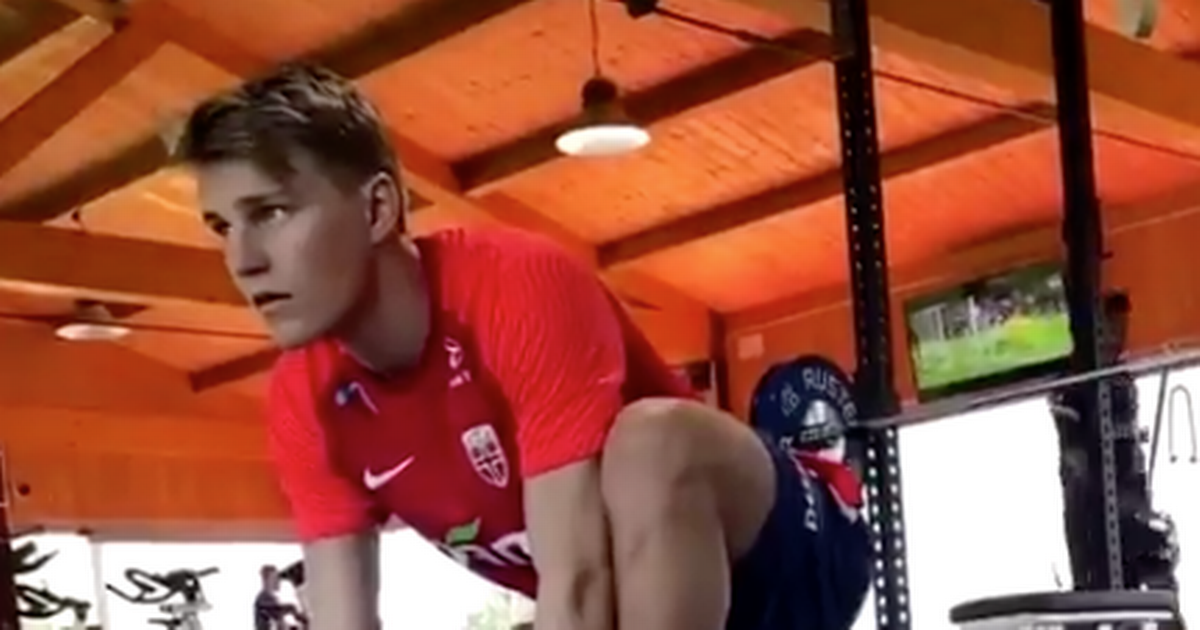Odegaard chăm chỉ tập luyện.