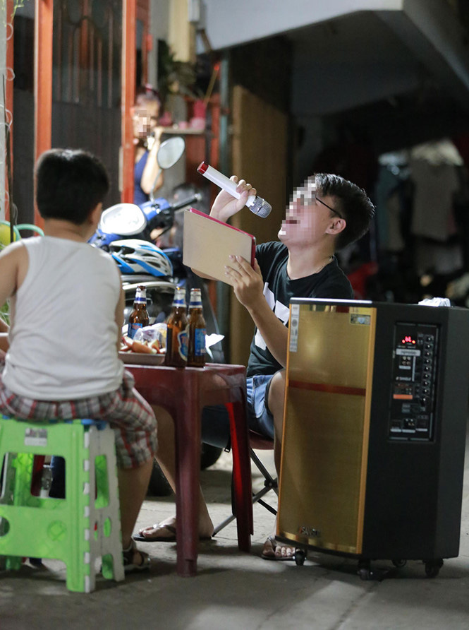TT- Huế: Yêu cầu xử lý triệt để vấn nạn hát karaoke &quot;kẹo kéo&quot; gây ô nhiễm tiếng ồn   - Ảnh 1.