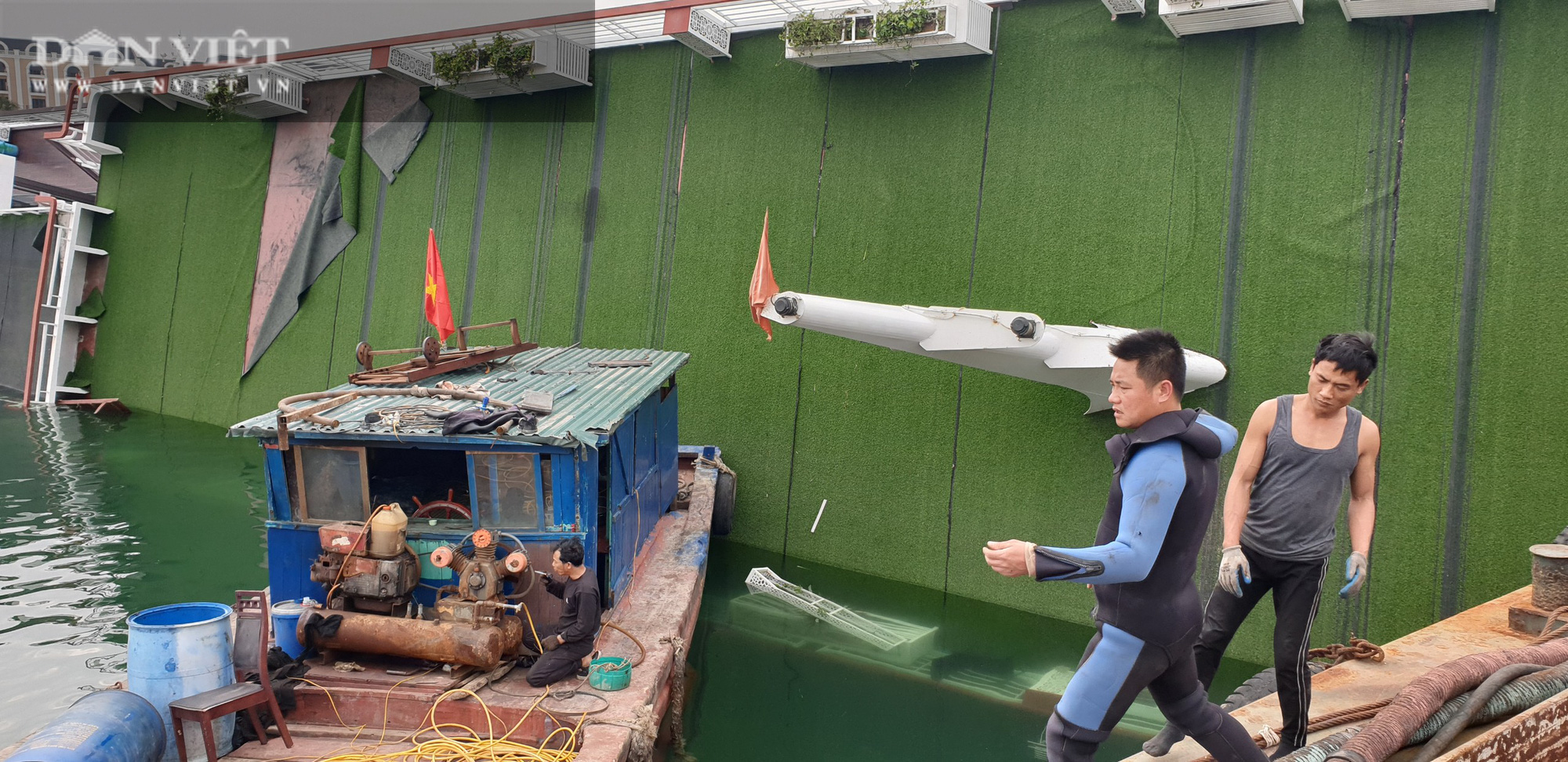 Xót lòng nhìn du thuyền triệu đô ngâm dưới nước biển - Ảnh 6.