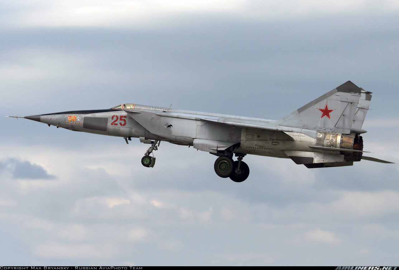 Mệnh danh &quot;Vua Tốc Độ&quot;, chiến đấu cơ MiG-25 Liên Xô nhanh đến mức nào? - Ảnh 7.