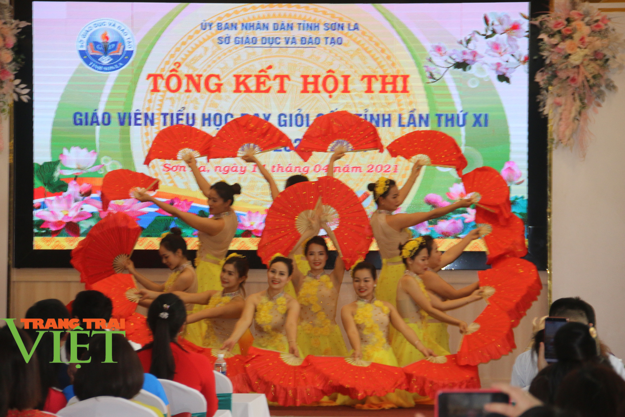 Sơn La: 167 giáo viên tiểu học được công nhận dạy giỏi cấp tỉnh năm học 2020-2021 - Ảnh 7. Sơn La: 167 giáo viên tiểu học được công nhận dạy giỏi cấp tỉnh năm học 2020-2021 - Ảnh 7.