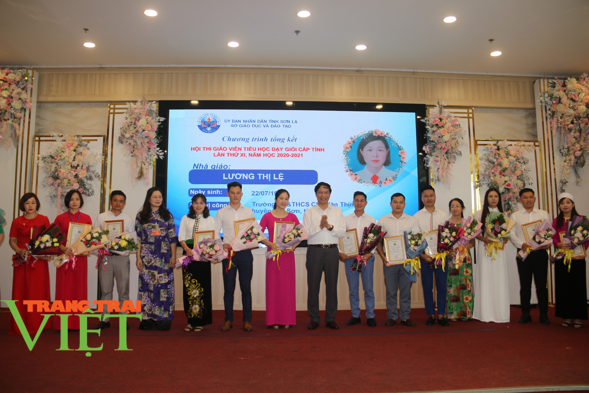 Sơn La: 167 giáo viên tiểu học được công nhận dạy giỏi cấp tỉnh năm học 2020-2021 - Ảnh 6. Sơn La: 167 giáo viên tiểu học được công nhận dạy giỏi cấp tỉnh năm học 2020-2021 - Ảnh 6.