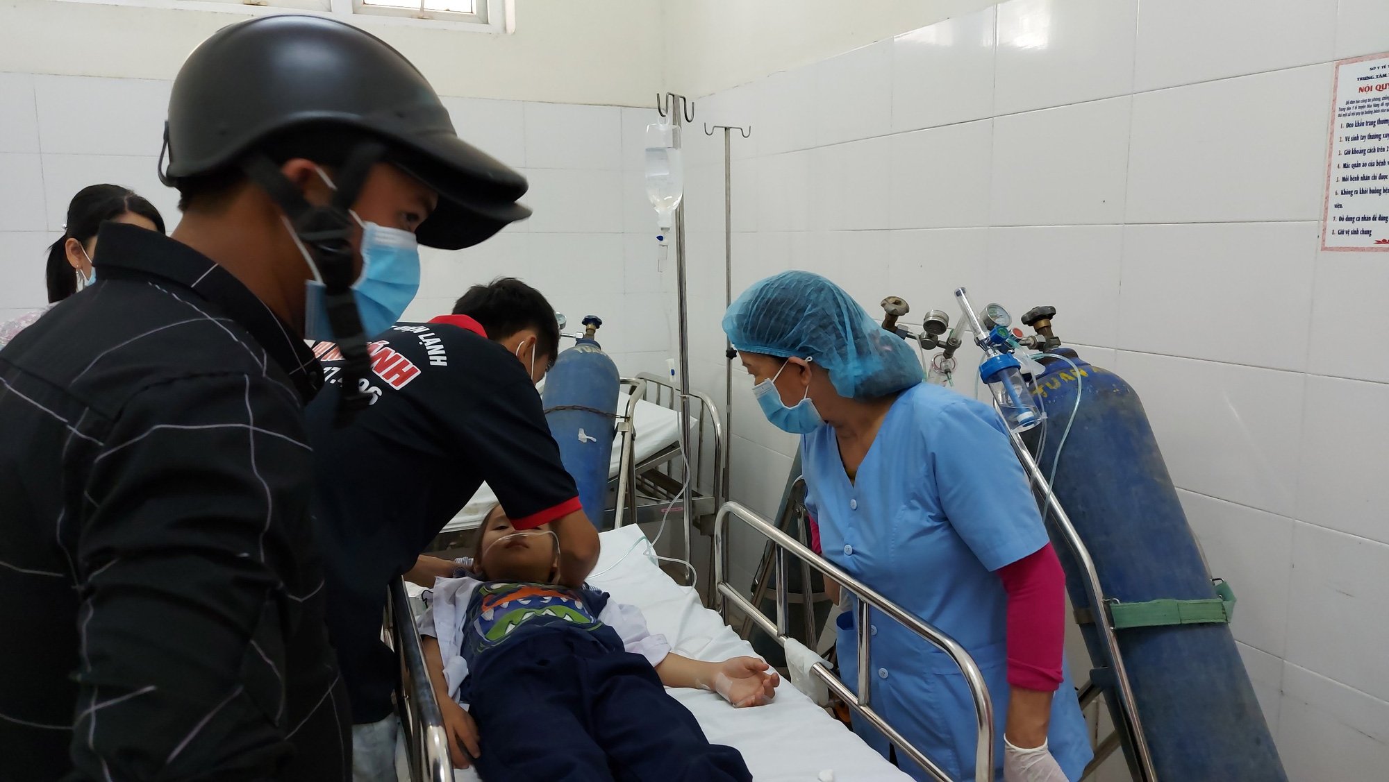 Đà Nẵng: Xét nghiệm đồ chơi lạ khiến hơn 30 học sinh tiểu học nhập viện - Ảnh 1.
