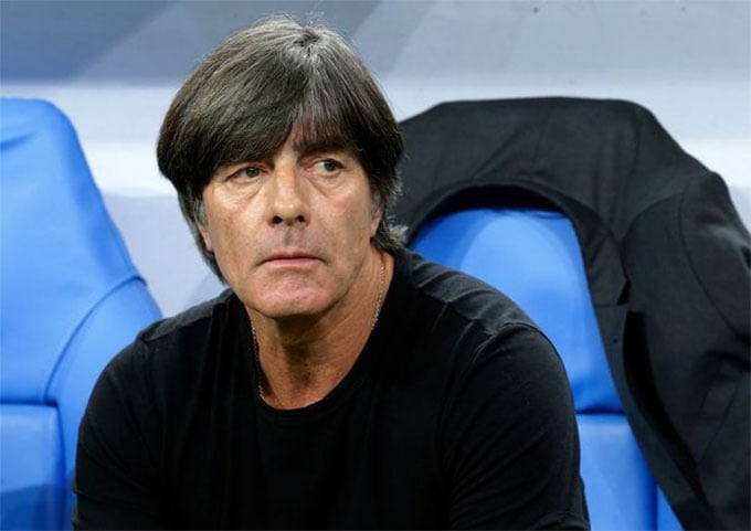 Joachim Low là ứng cử viên tiềm năng.