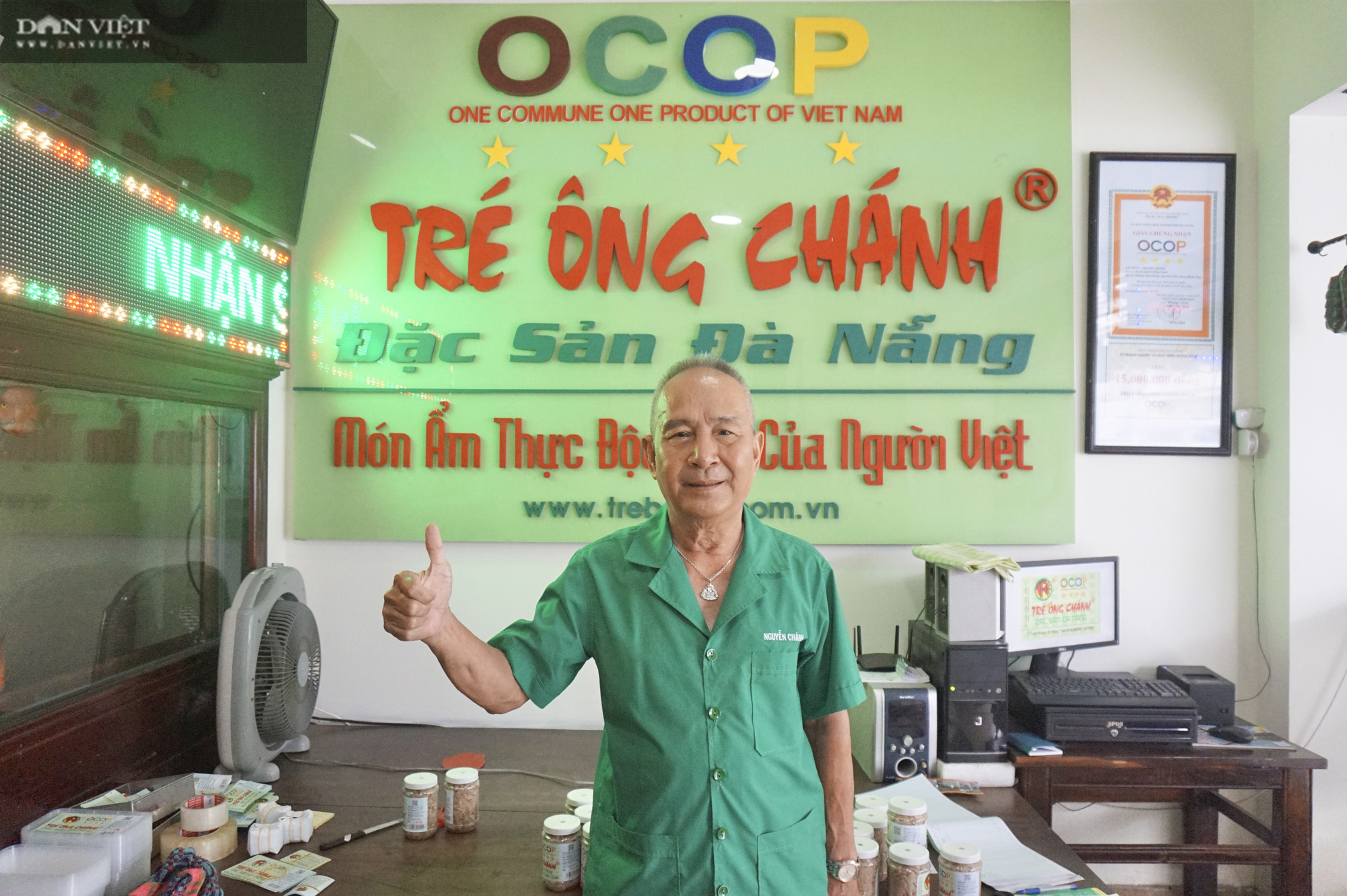Học nghề từ bố vợ, U70 Đà thành đưa đặc sản Tré Ông Chánh &quot;bay&quot; khắp bốn phương  - Ảnh 1.