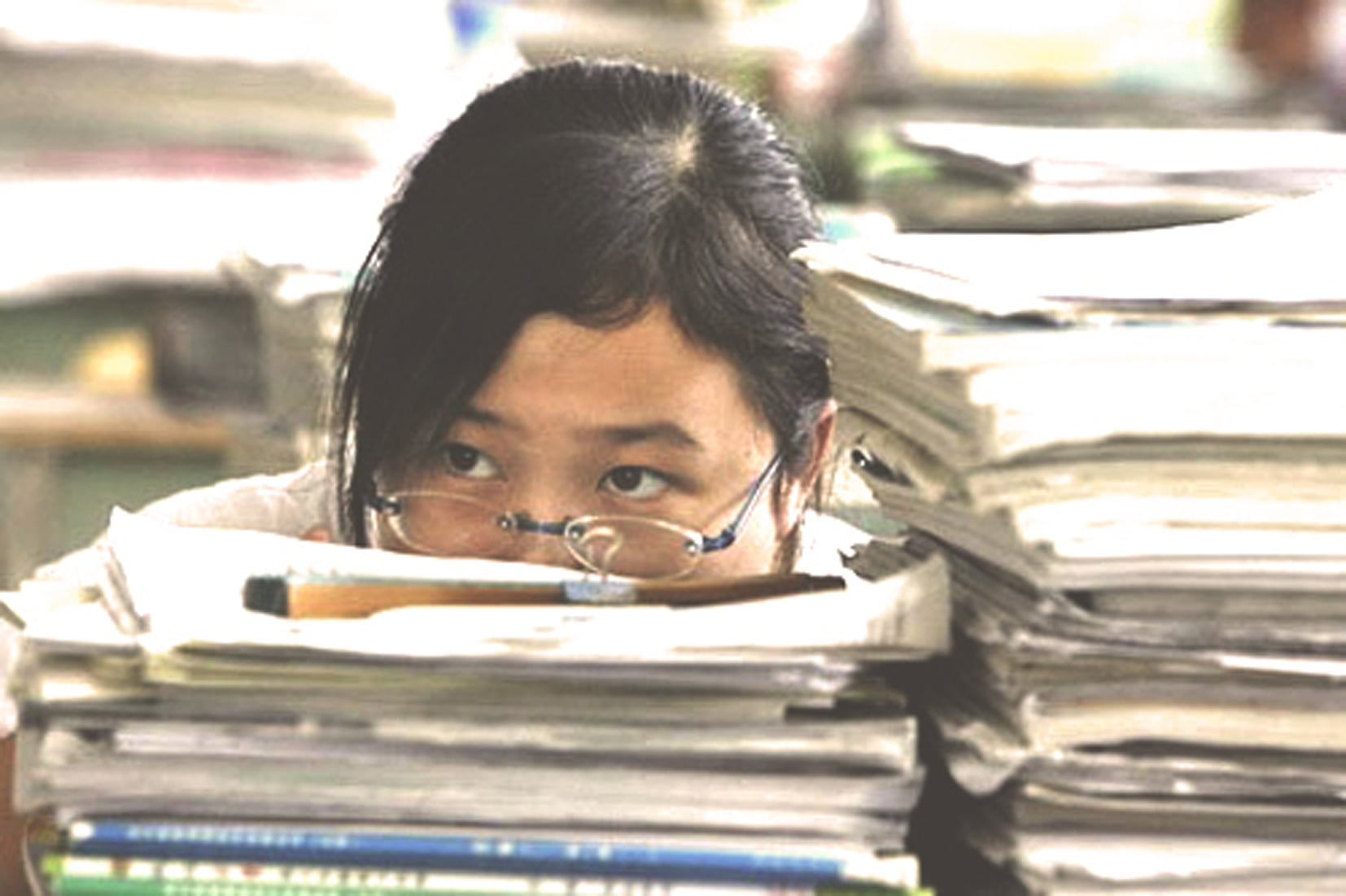 Học sinh học thêm từ 5h30 sáng, nhà văn Bùi Ngọc Phúc chỉ ra mặt trái câu &quot;dậy sớm để thành công&quot; - Ảnh 1.