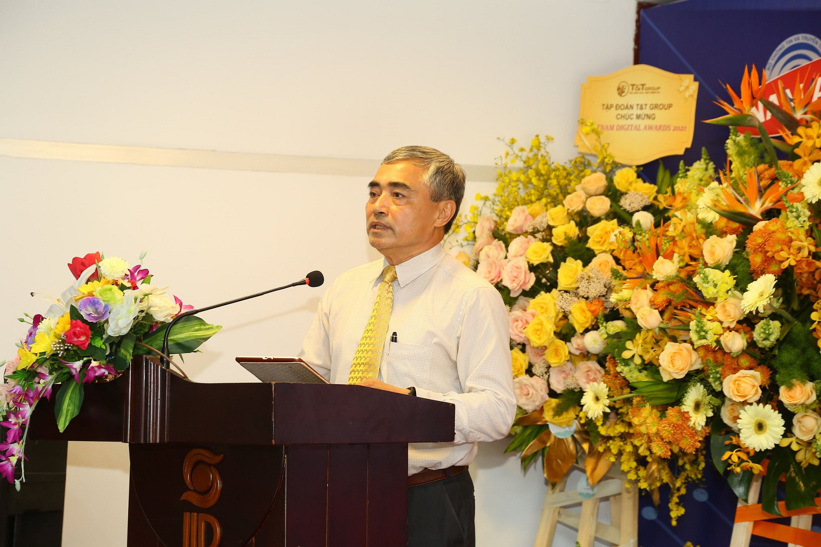 Phát động giải thưởng Chuyển đổi số Việt Nam năm 2021 - Ảnh 1. Phát động giải thưởng Chuyển đổi số Việt Nam năm 2021 - Ảnh 1.
