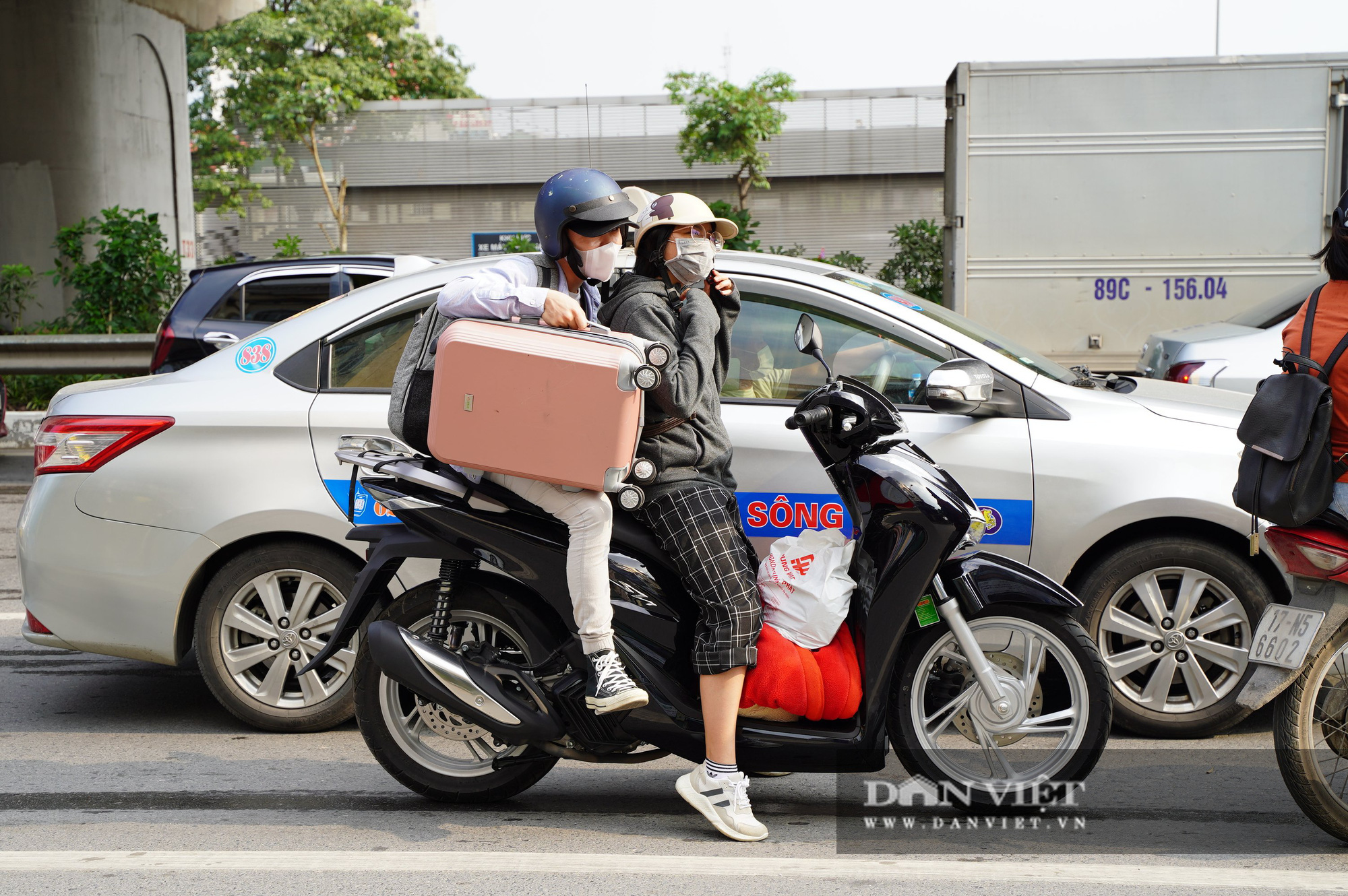 Giao thông ùn tắc từ trưa đến chiều tối tại cửa ngõ Hà  Nội  - Ảnh 5.