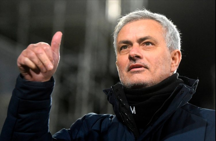 Mourinho vẫn nhận đủ 15 triệu bảng tiền lương ở mùa tới.