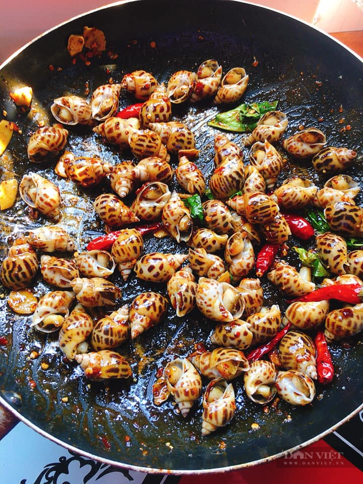 Muốn làm món ốc hương cháy tỏi ngon đúng điệu không thể thiếu gia vị này - Ảnh 4.