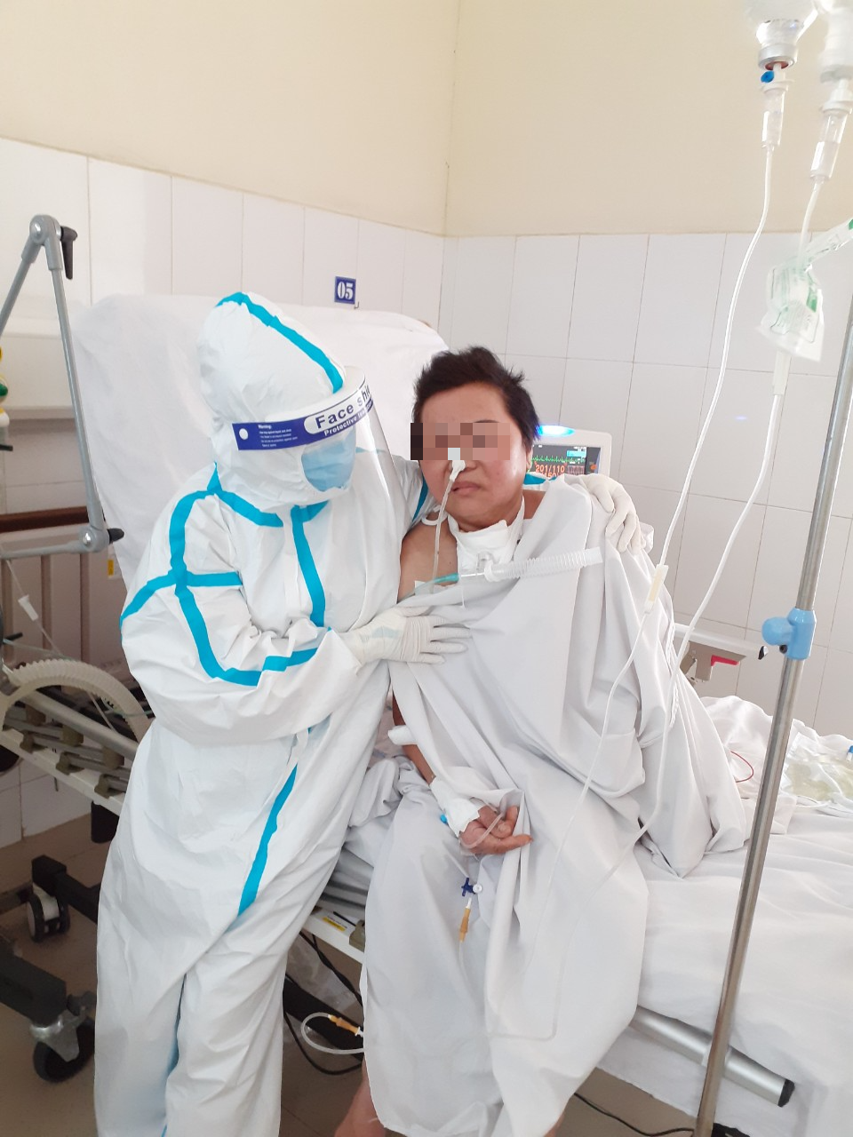 Hành trình phục hồi kỳ diệu của &quot;bệnh nhân Covid-19 đặc biệt&quot; tại Đà Nẵng - Ảnh 2.