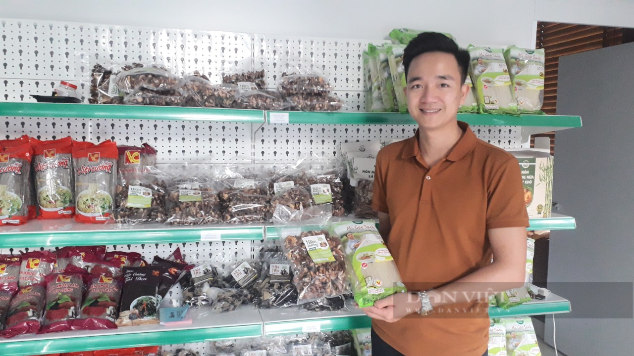 Thái Nguyên: Nuôi gà ri hoa mơ hữu cơ rồi chế biến thành phẩm khép kín, thanh niên trẻ thành công bất ngờ - Ảnh 6.
